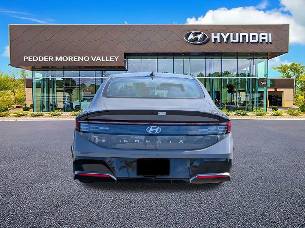New 2025 Hyundai Sonata SEL image 4
