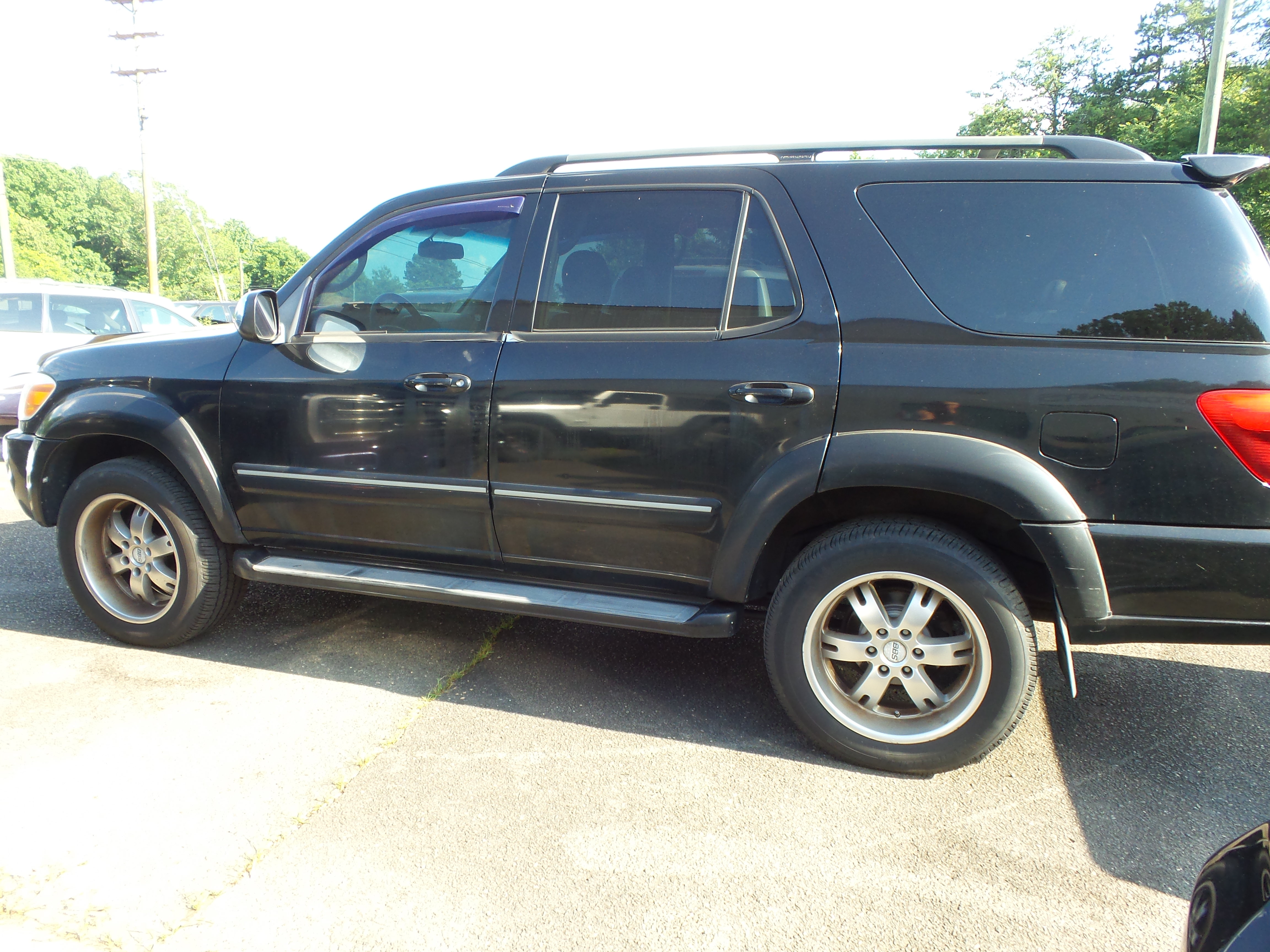 Used 2007 Toyota Sequoia Limited RWD image 9
