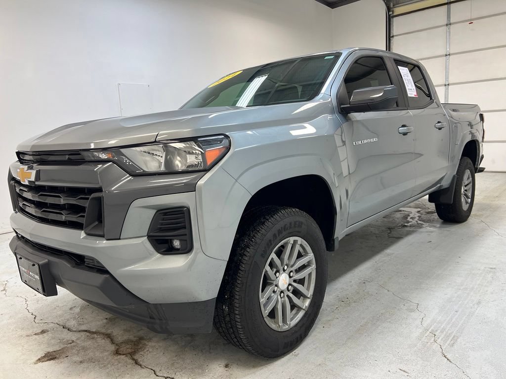 Used 2024 Chevrolet Colorado LT w/ LT Convenience Package RWD image 12