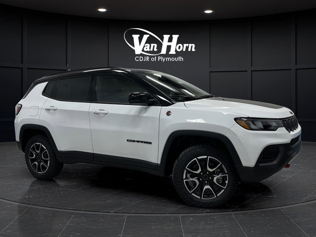New 2026 Jeep Compass Trailhawk w/ Sun, Sound & Navigation Group AWD/4WD image 1