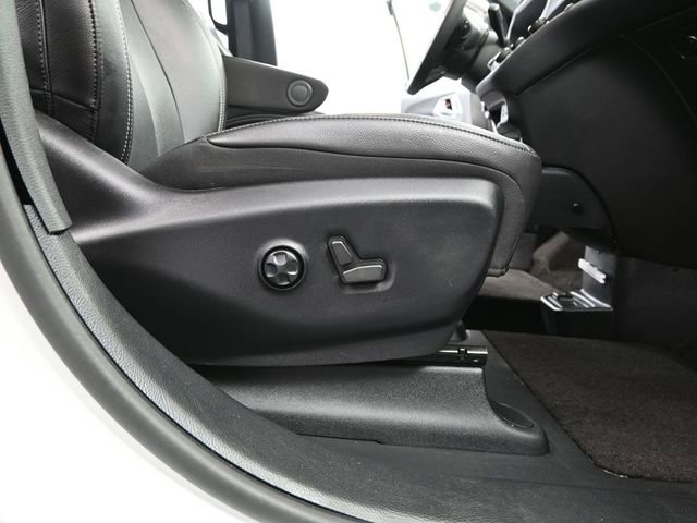 Used 2022 Chrysler Pacifica Touring-L w/ Uconnect Theater Family Group image 52