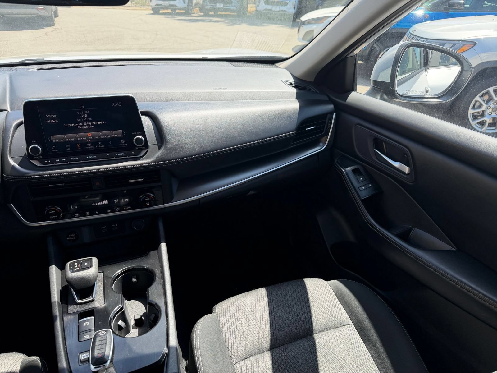 Used 2025 Nissan Rogue SV FWD image 37