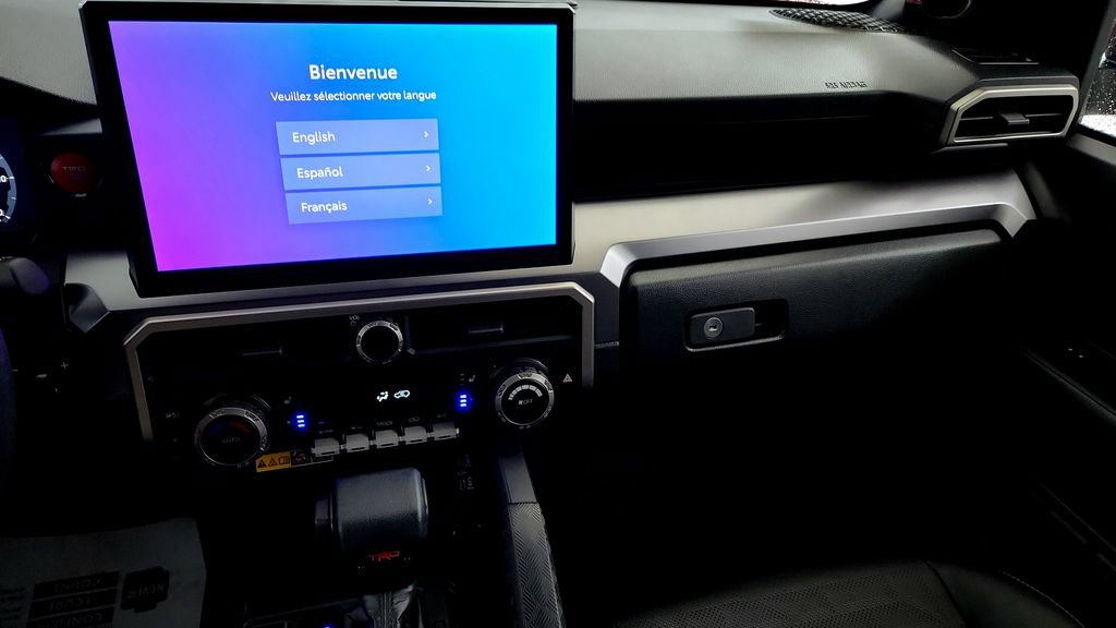 Certified 2025 Toyota 4Runner TRD Off-Road Premium w/ Tow Technology Package AWD/4WD image 28