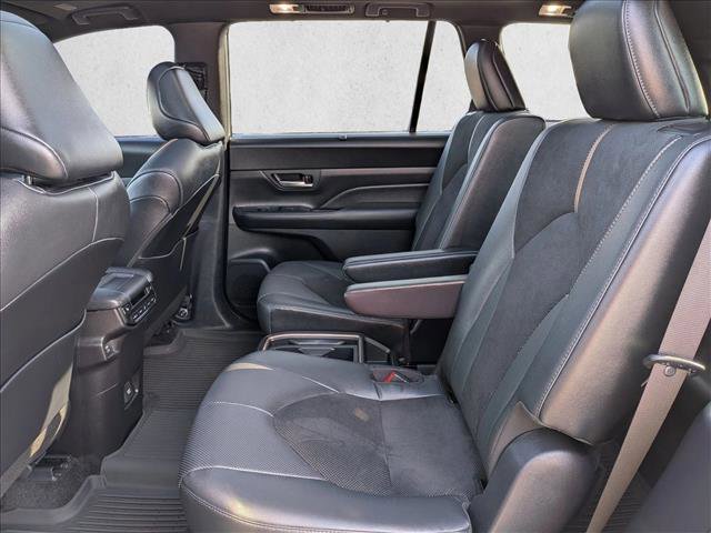 Certified 2025 Toyota Grand Highlander AWD Hybrid image 19
