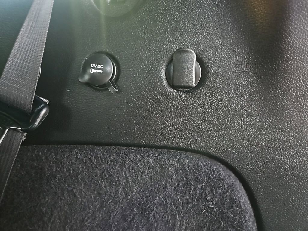 Used 2023 Dodge Durango GT image 31