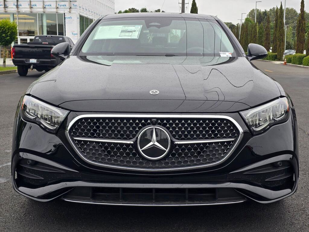 New 2026 Mercedes-Benz E 350 4MATIC Sedan image 9