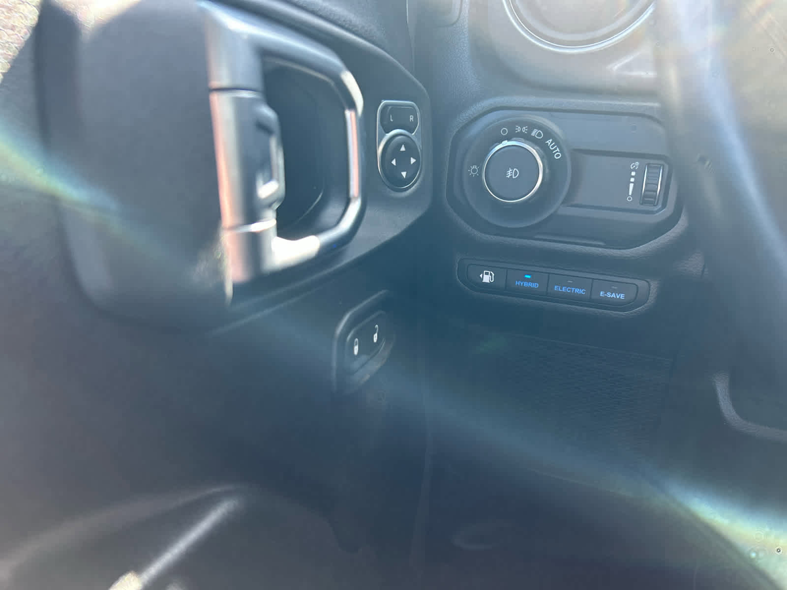 Used 2023 Jeep Wrangler Unlimited w/ Cold Weather Group image 23