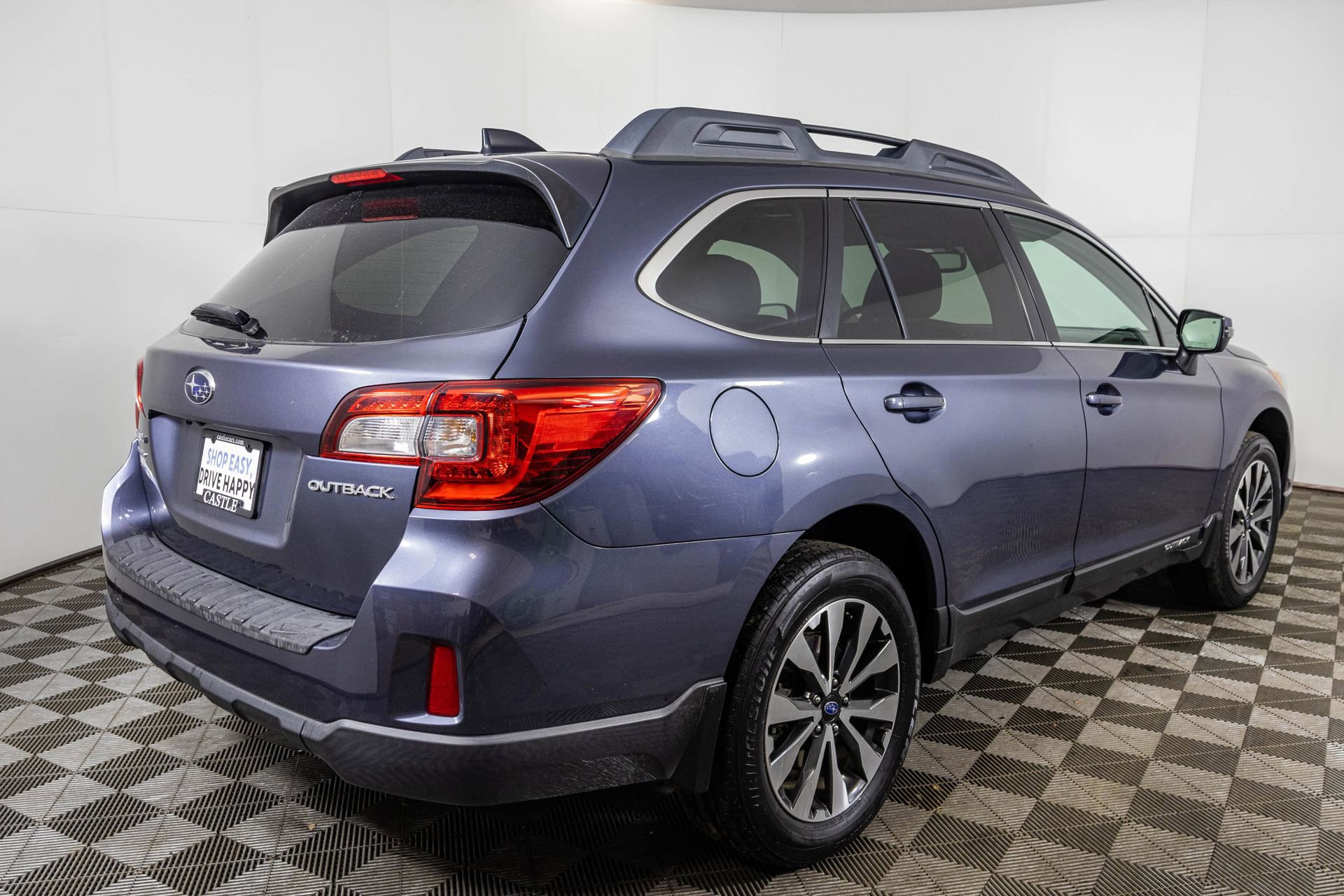 Used 2016 Subaru Outback 2.5i Limited image 9
