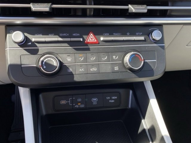 New 2025 Hyundai Tucson SE image 19