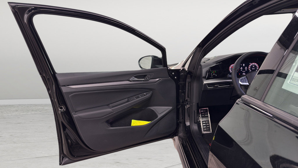 New 2026 Volkswagen GTI SE FWD image 13
