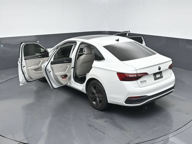 Used 2024 Volkswagen Jetta SE FWD image 55