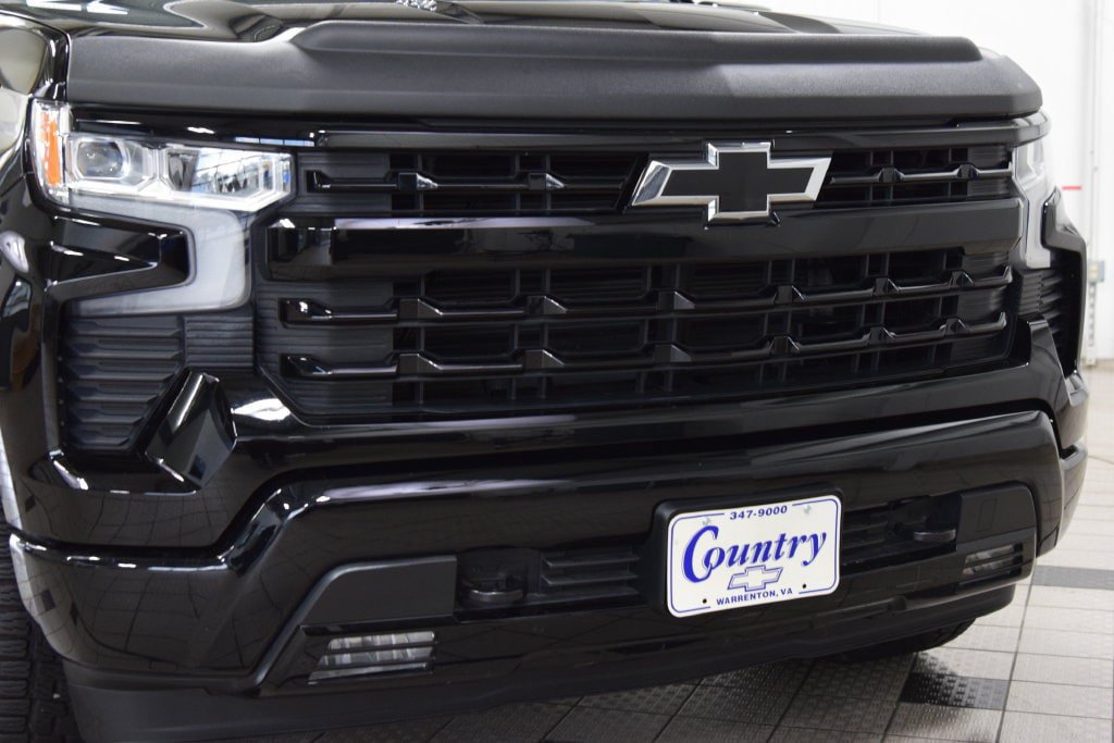 Used 2025 Chevrolet Silverado 1500 RST w/ Z71 Off-Road Package AWD/4WD image 13