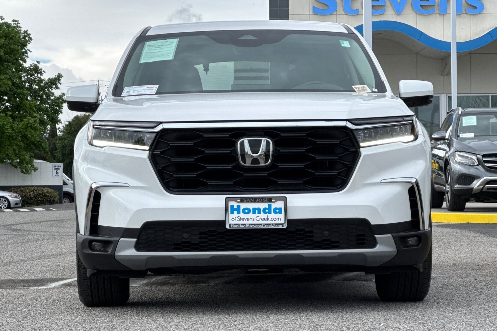 Used 2023 Honda Pilot EX-L image 6