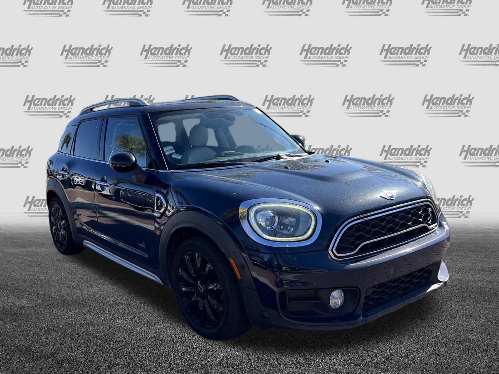 Used 2017 MINI Cooper Countryman S image 2