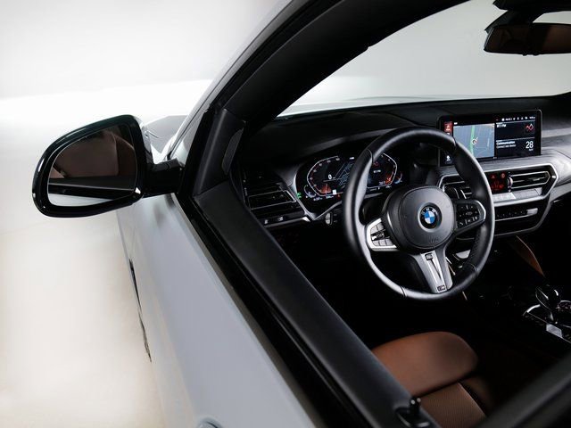 Used 2025 BMW X4 xDrive30i w/ Premium Package AWD/4WD image 25