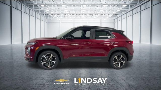 Used 2023 Chevrolet TrailBlazer RS w/ Sun and Liftgate Package FWD image 5
