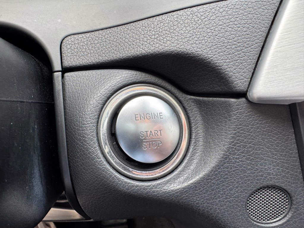 Used 2013 Mercedes-Benz C 350 Sport image 21