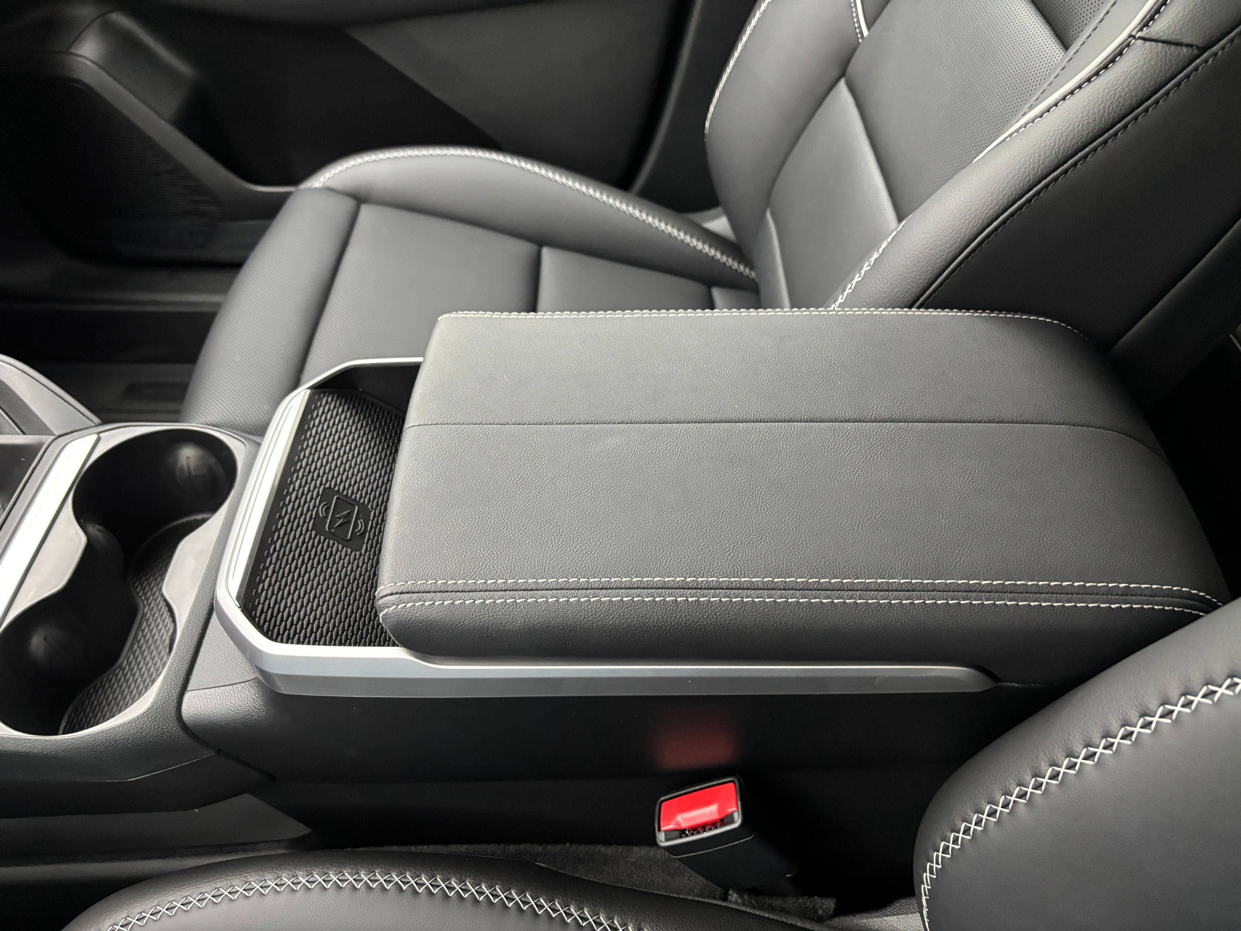 New 2027 GMC Terrain Denali w/ LPO, Floor Liner Package AWD/4WD image 30