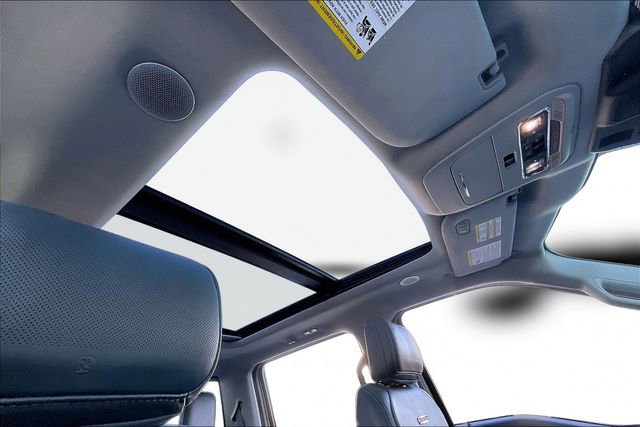 Used 2023 Ford F150 Limited image 19