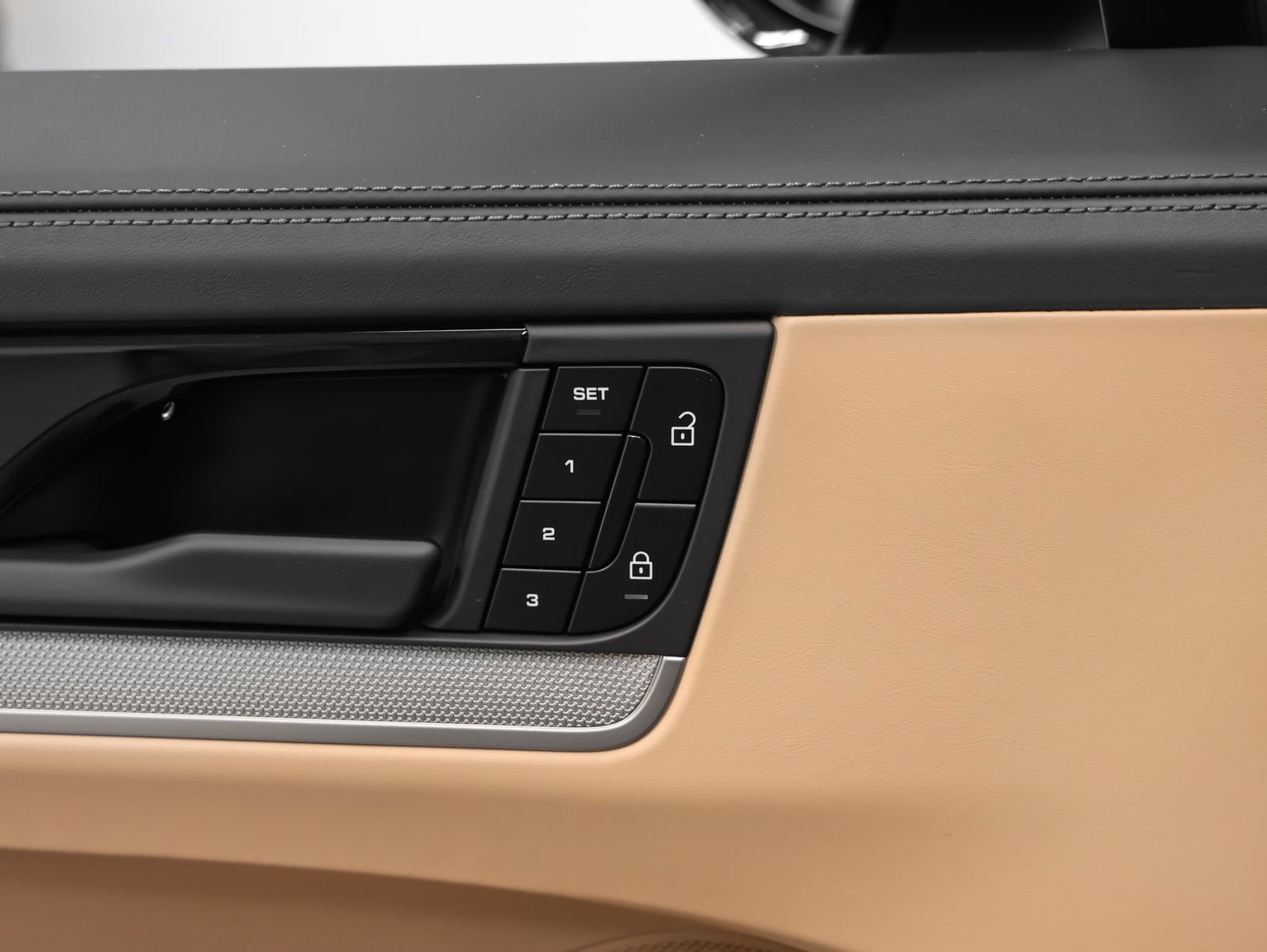 New 2026 Porsche Cayenne AWD/4WD image 28