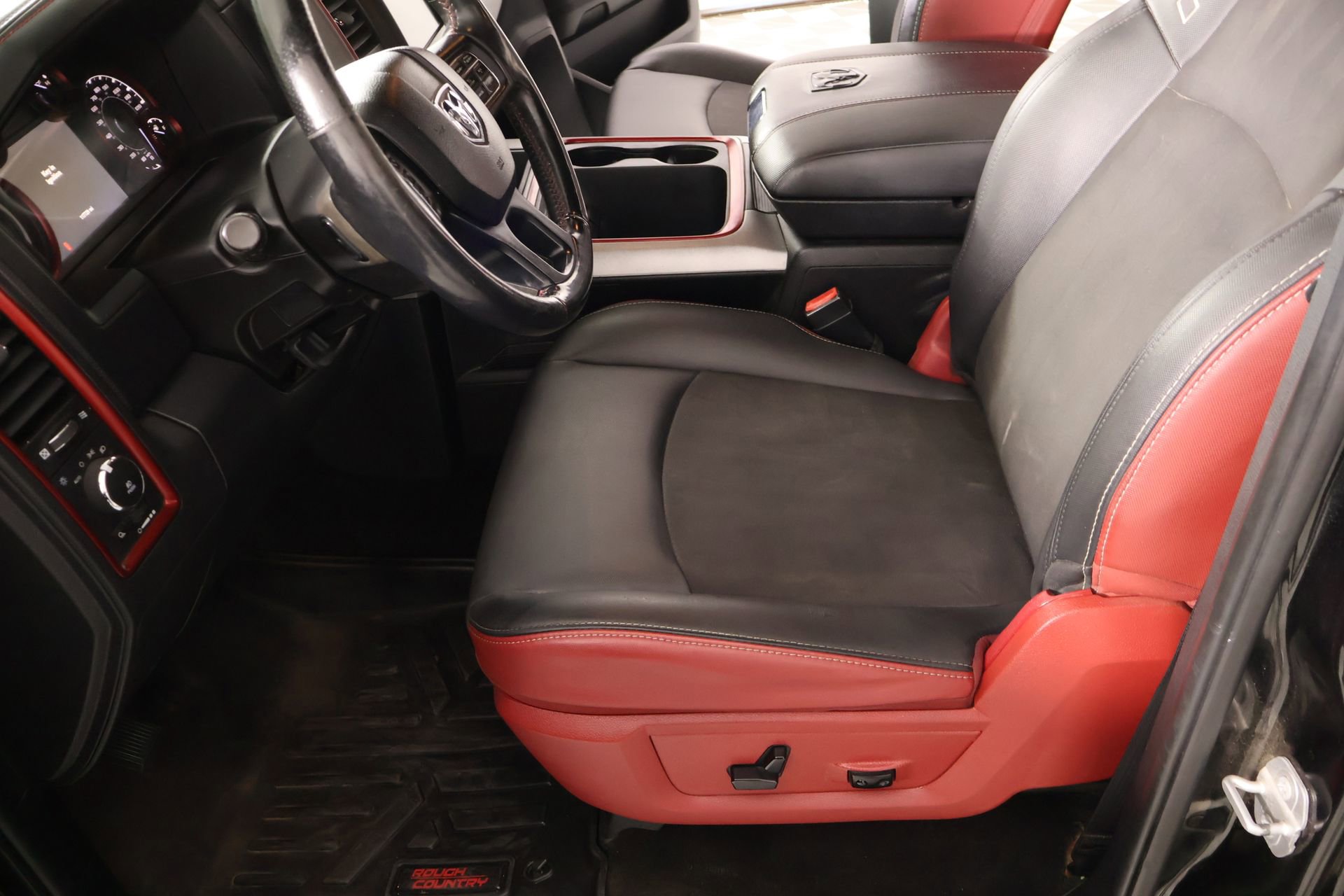Used 2017 RAM 1500 Rebel w/ Luxury Group AWD/4WD image 12