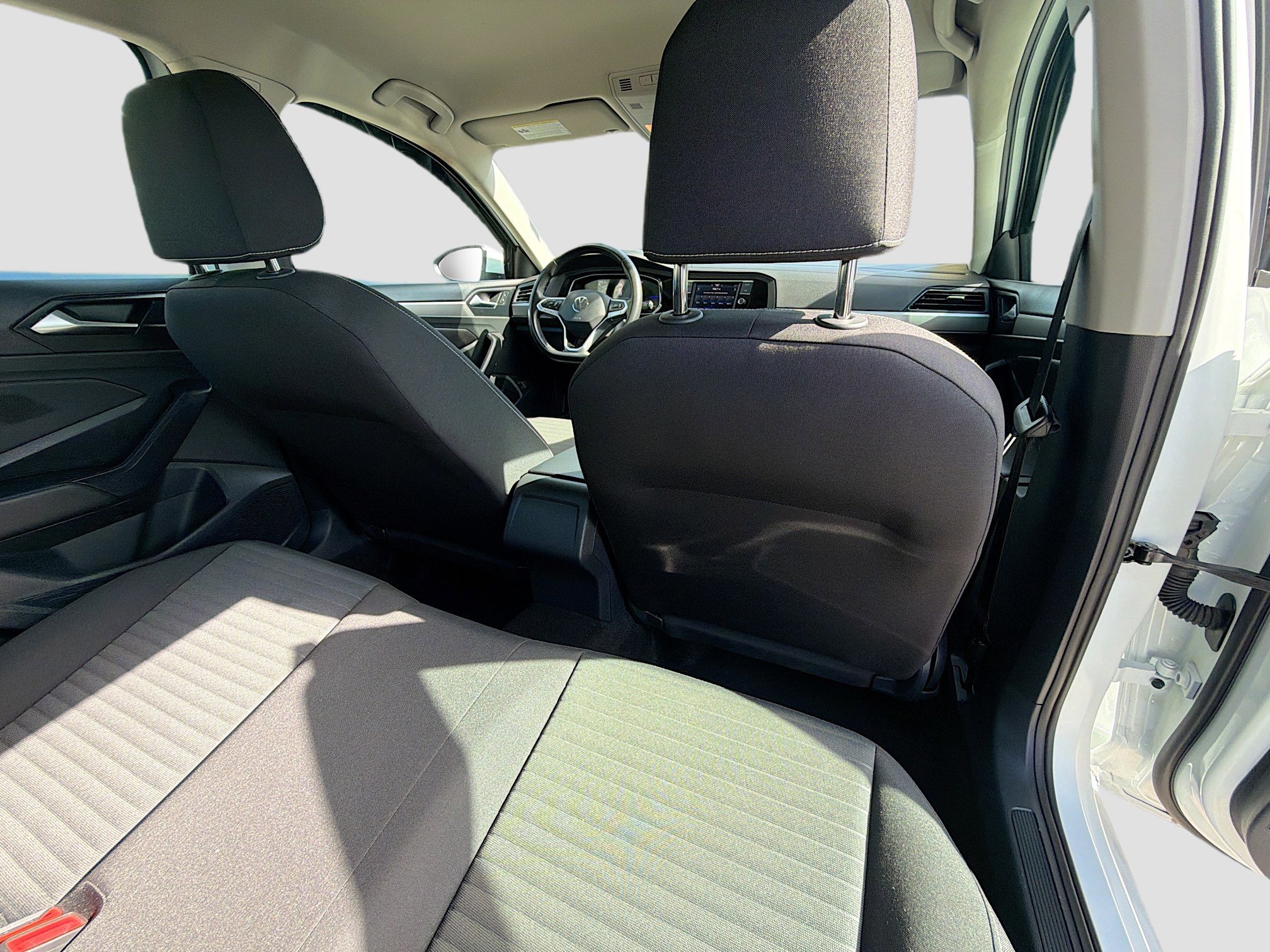 Used 2024 Volkswagen Jetta S image 28