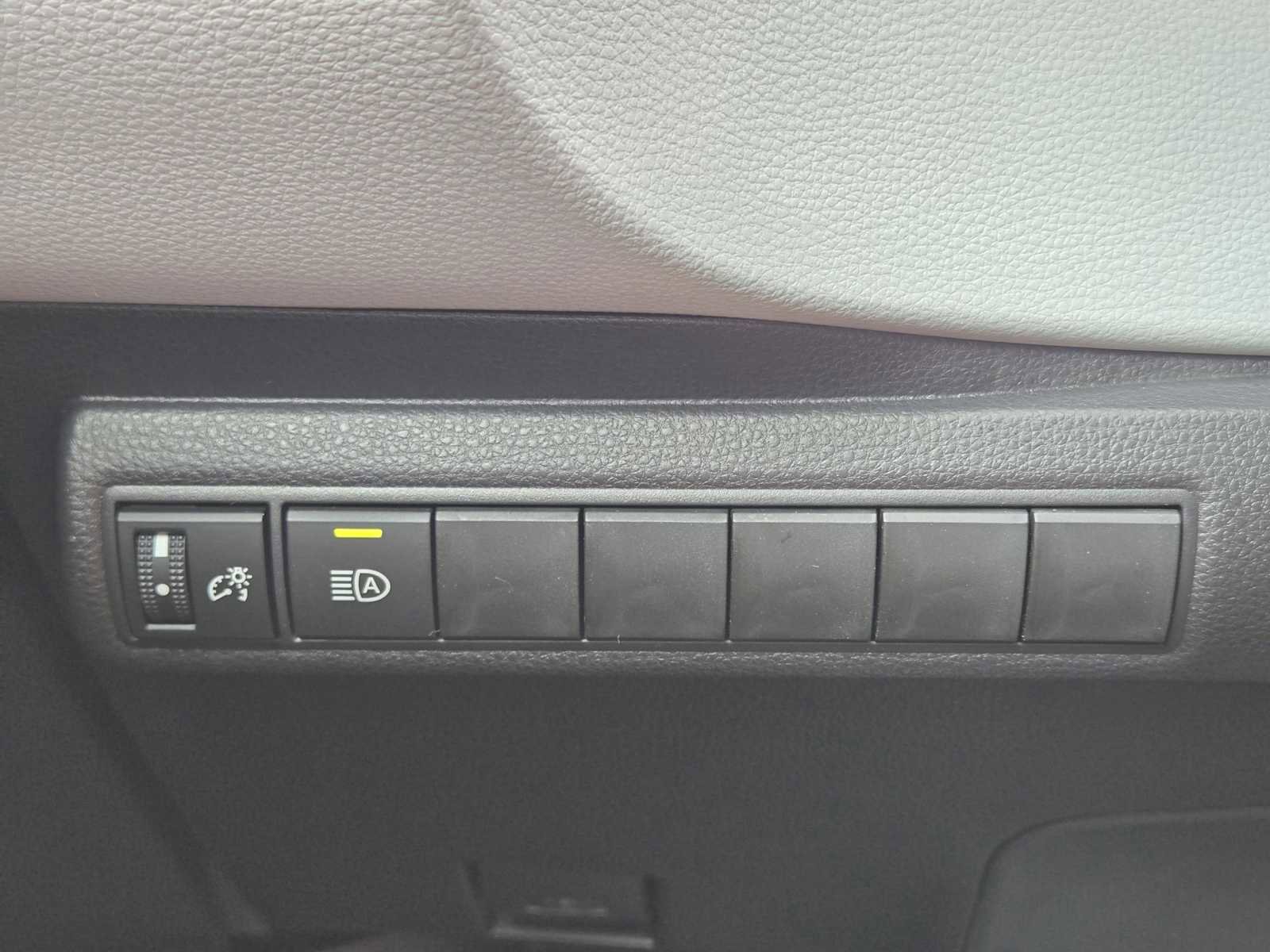 Used 2026 Toyota Corolla SE image 20