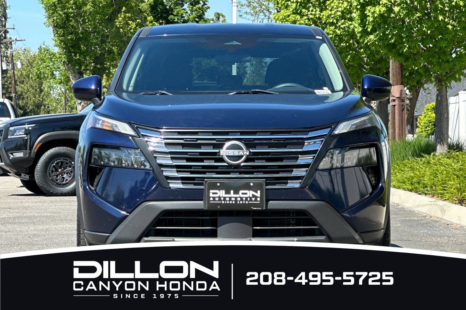 Used 2024 Nissan Rogue SV AWD/4WD image 11