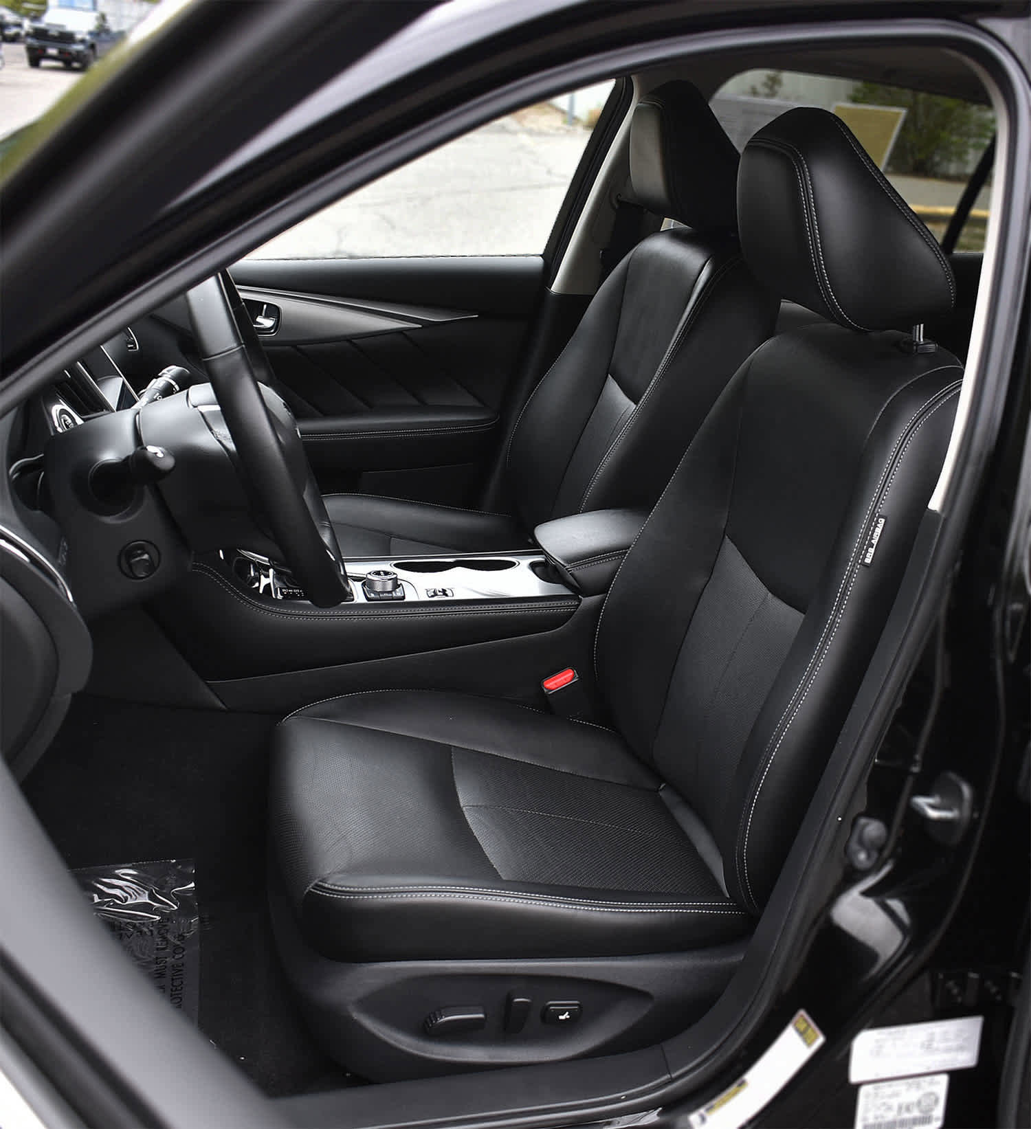 Used 2023 INFINITI Q50 Luxe AWD/4WD image 9