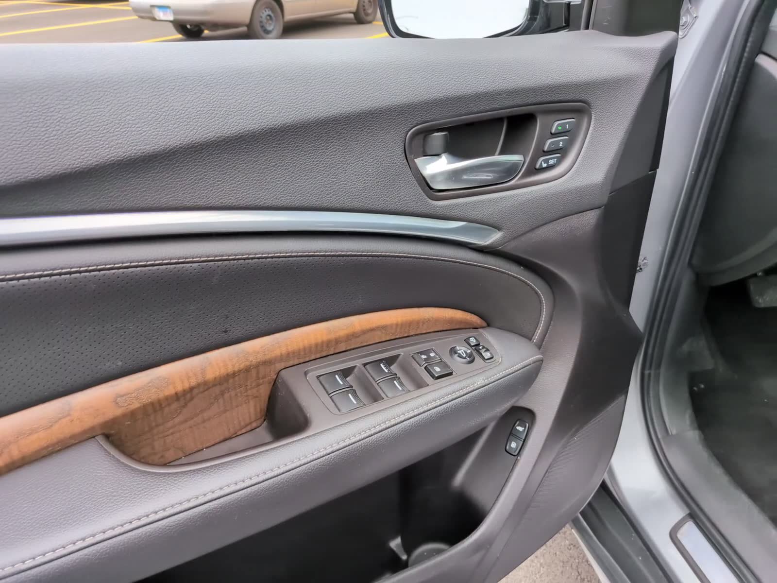 Used 2020 Acura MDX FWD w/ Technology Package image 16