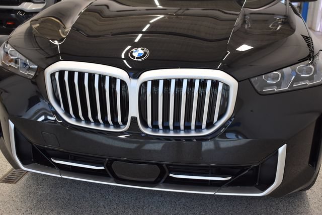 New 2026 BMW X5 xDrive40i w/ Premium Package AWD/4WD image 14