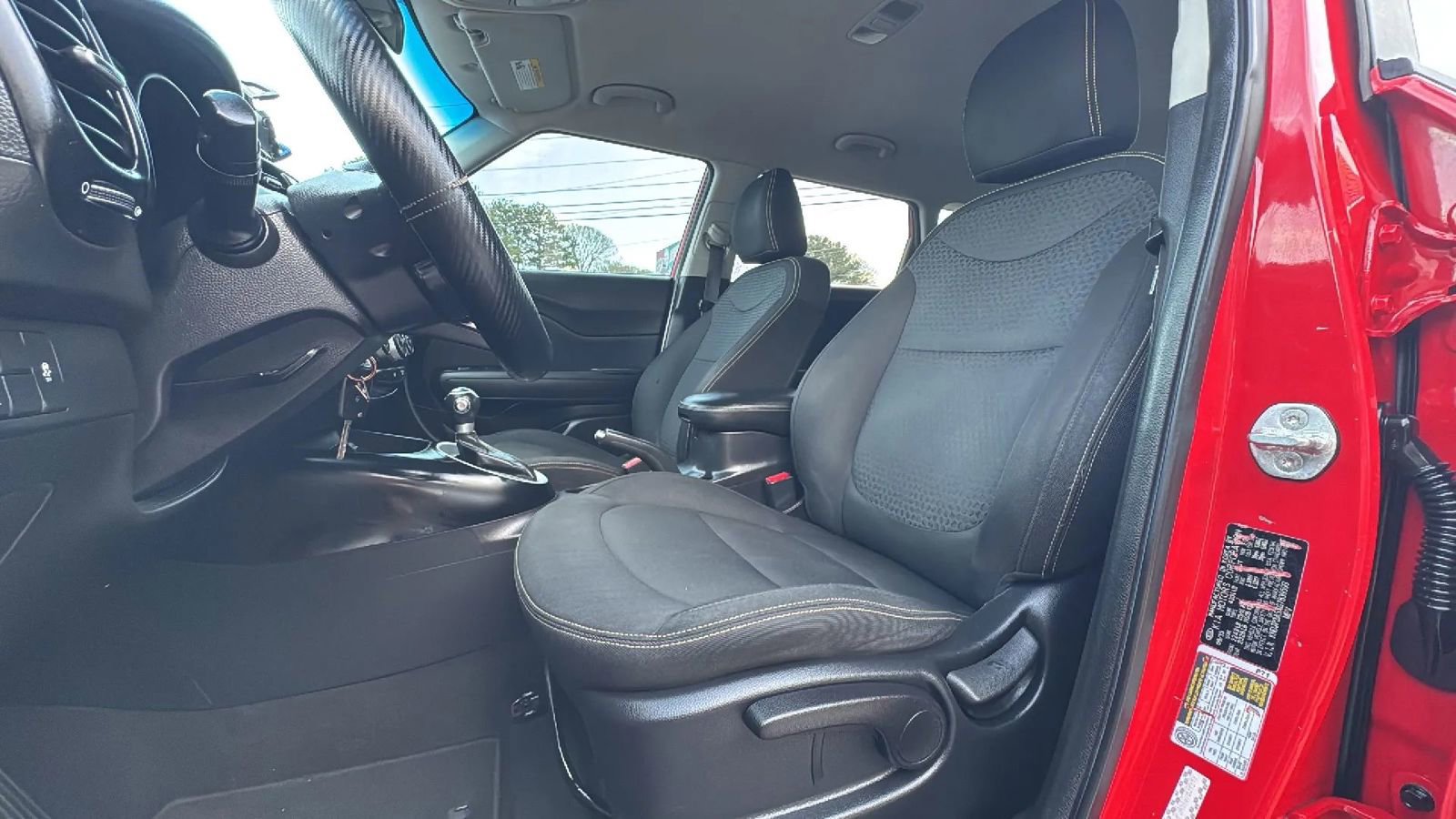 Used 2016 Kia Soul + FWD image 10