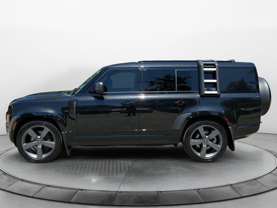 Certified 2024 Land Rover Defender 130 Outbound AWD/4WD image 4