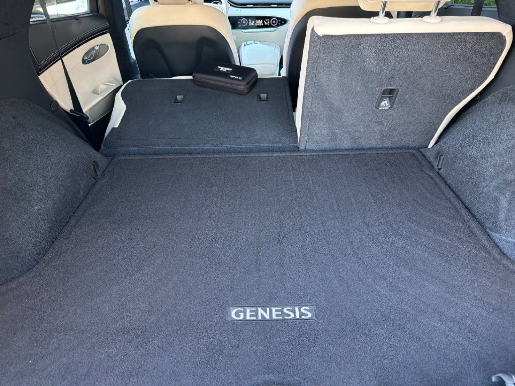 Used 2025 Genesis Electrified GV70 w/ Prestige Package AWD/4WD image 16