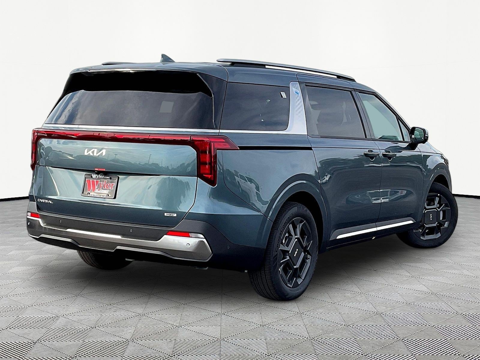 New 2027 Kia Carnival Hybrid FWD image 7