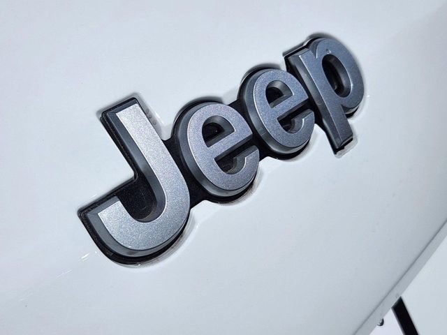 New 2025 Jeep Grand Cherokee L Limited w/ Trailer Tow Package AWD/4WD image 7