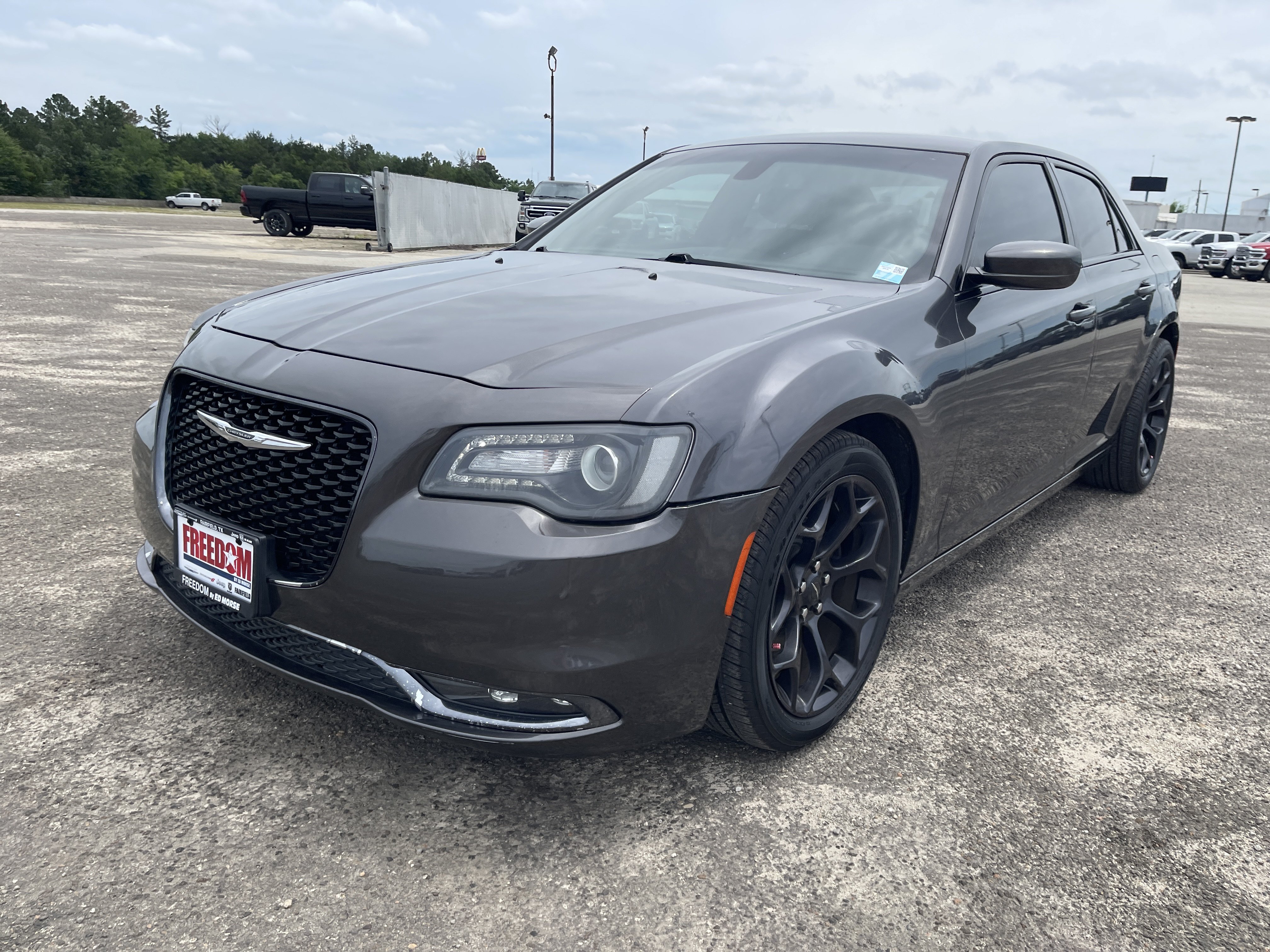 Used 2020 Chrysler 300 S RWD image 8