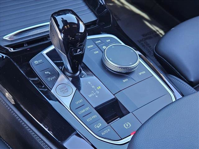 Used 2025 BMW X4 xDrive30i w/ Premium Package image 13