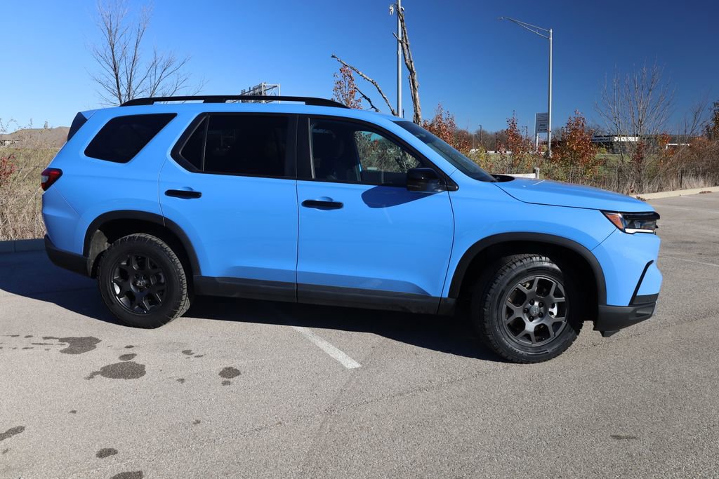 Used 2024 Honda Pilot TrailSport image 8