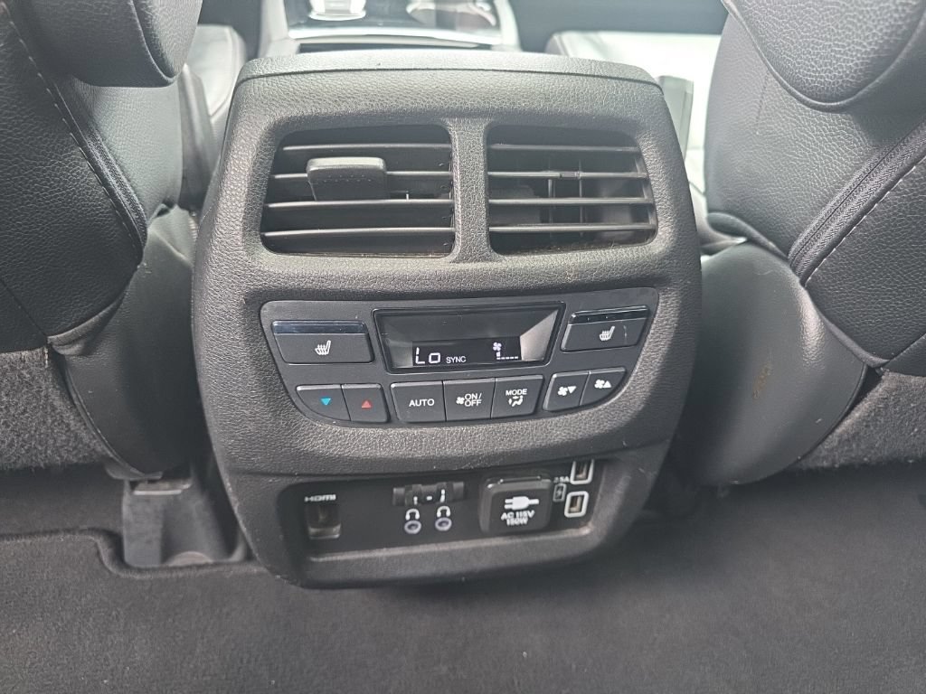 Used 2019 Honda Pilot Touring image 32