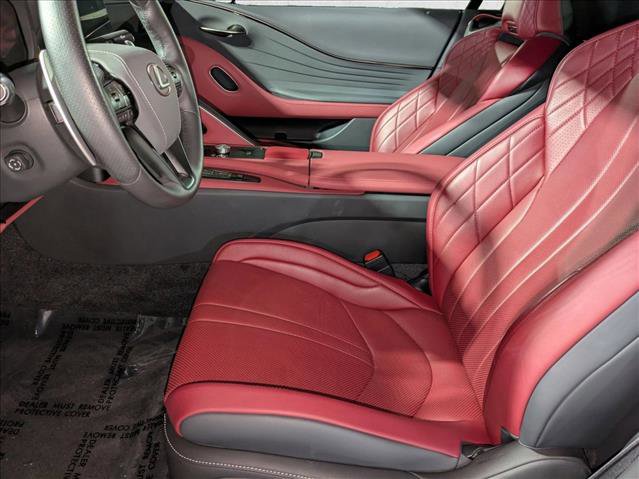Used 2025 Lexus LC 500 Convertible image 16