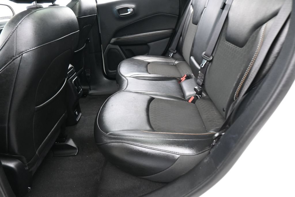 Used 2020 Jeep Compass Latitude FWD image 33