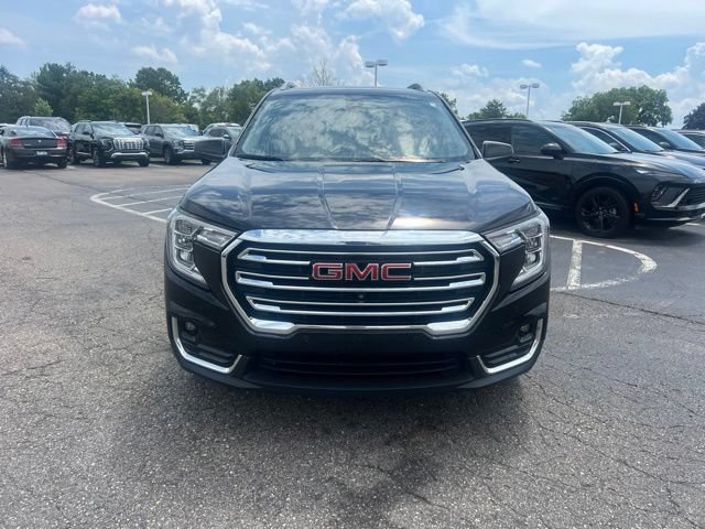 Used 2024 GMC Terrain SLT w/ Tech Package AWD/4WD image 2