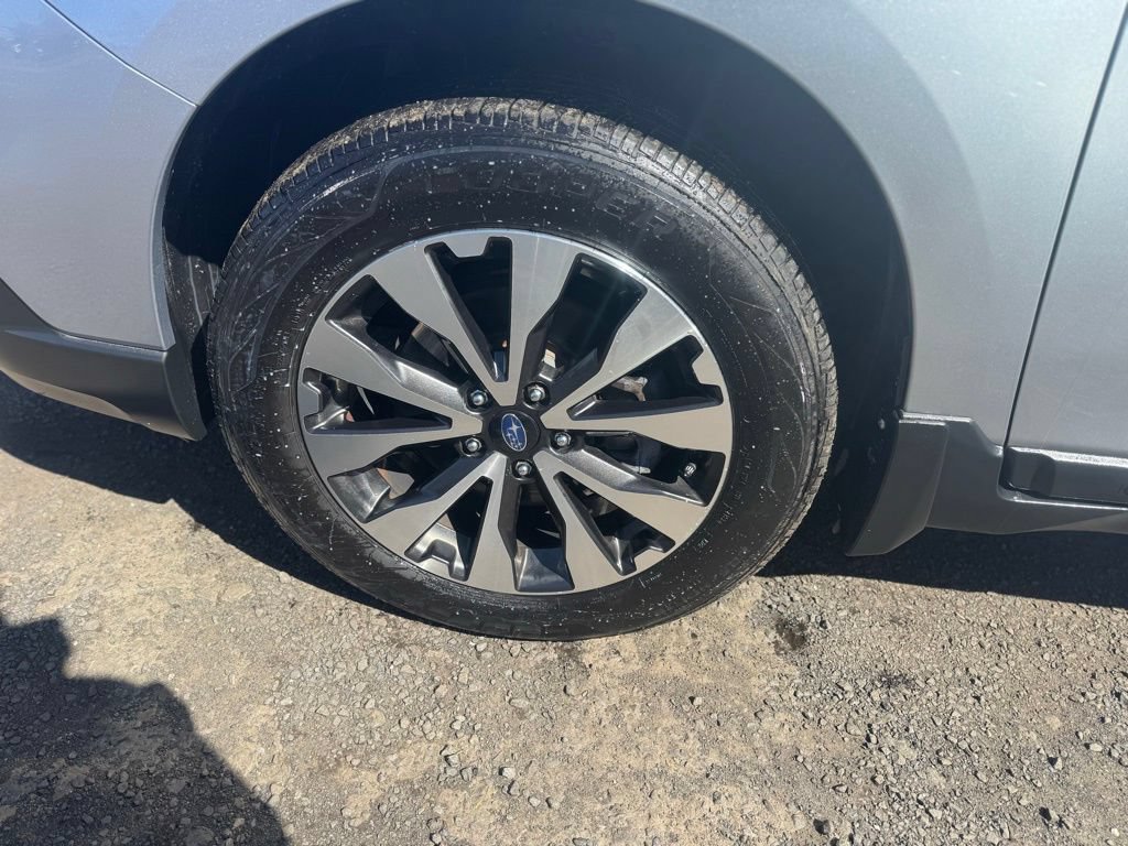 Used 2016 Subaru Outback 2.5i Limited AWD/4WD image 14