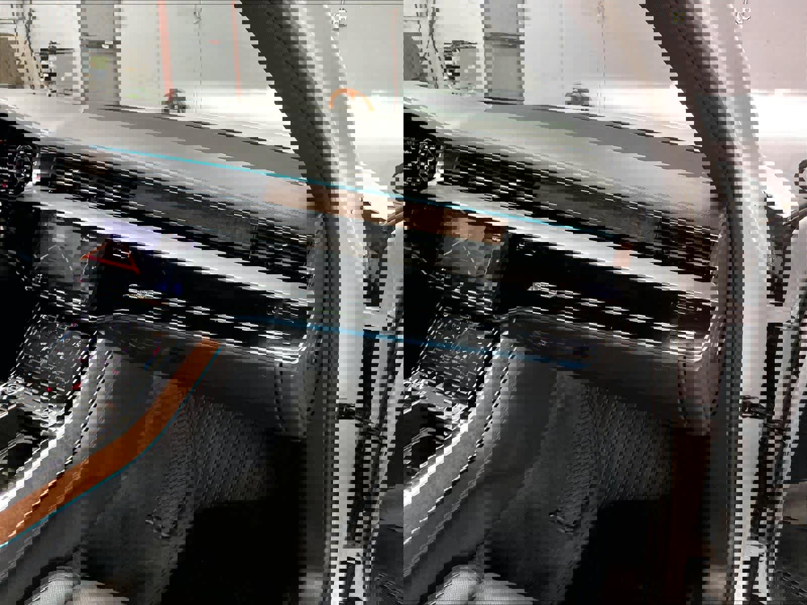 Used 2021 Audi A8 L 3.0T w/ Executive Plus Package image 18