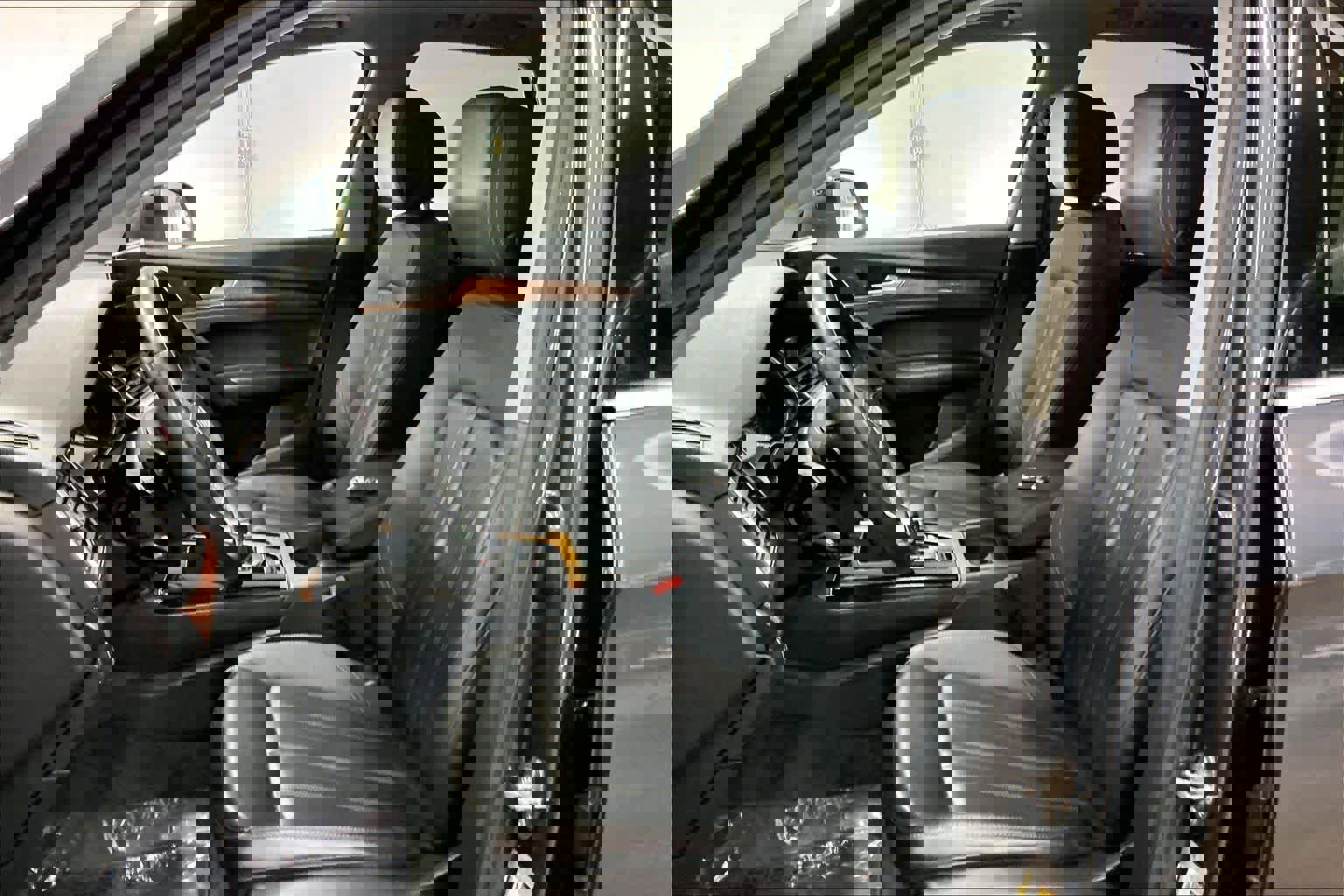 Used 2023 Audi Q5 2.0T Premium w/ Convenience Package image 27