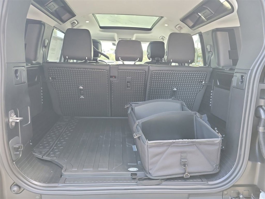 New 2026 Land Rover Defender 110 S image 11