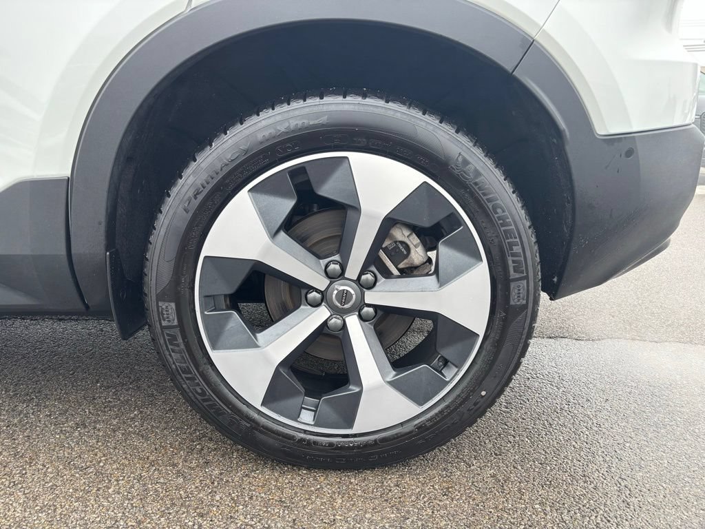Certified 2026 Volvo XC40 B5 Plus w/ Protection Package Premier AWD/4WD image 29