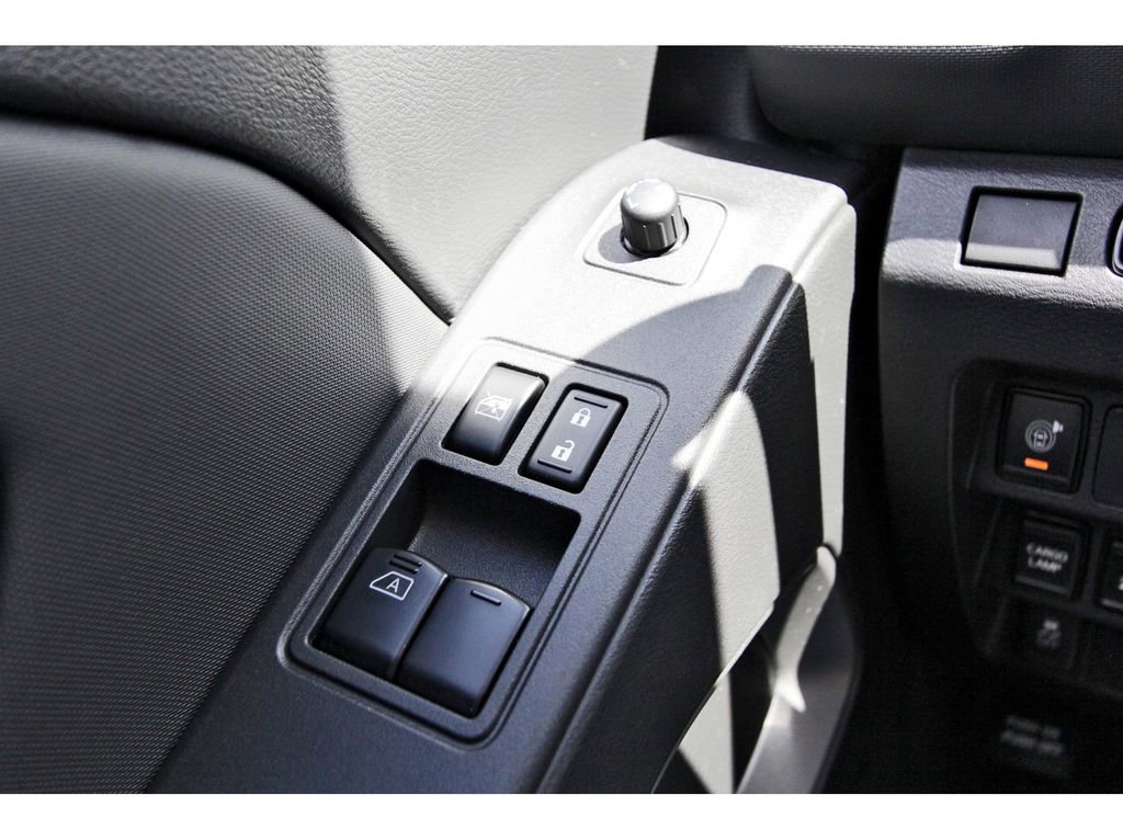 Certified 2024 Nissan Frontier SV w/ Technology Package image 19