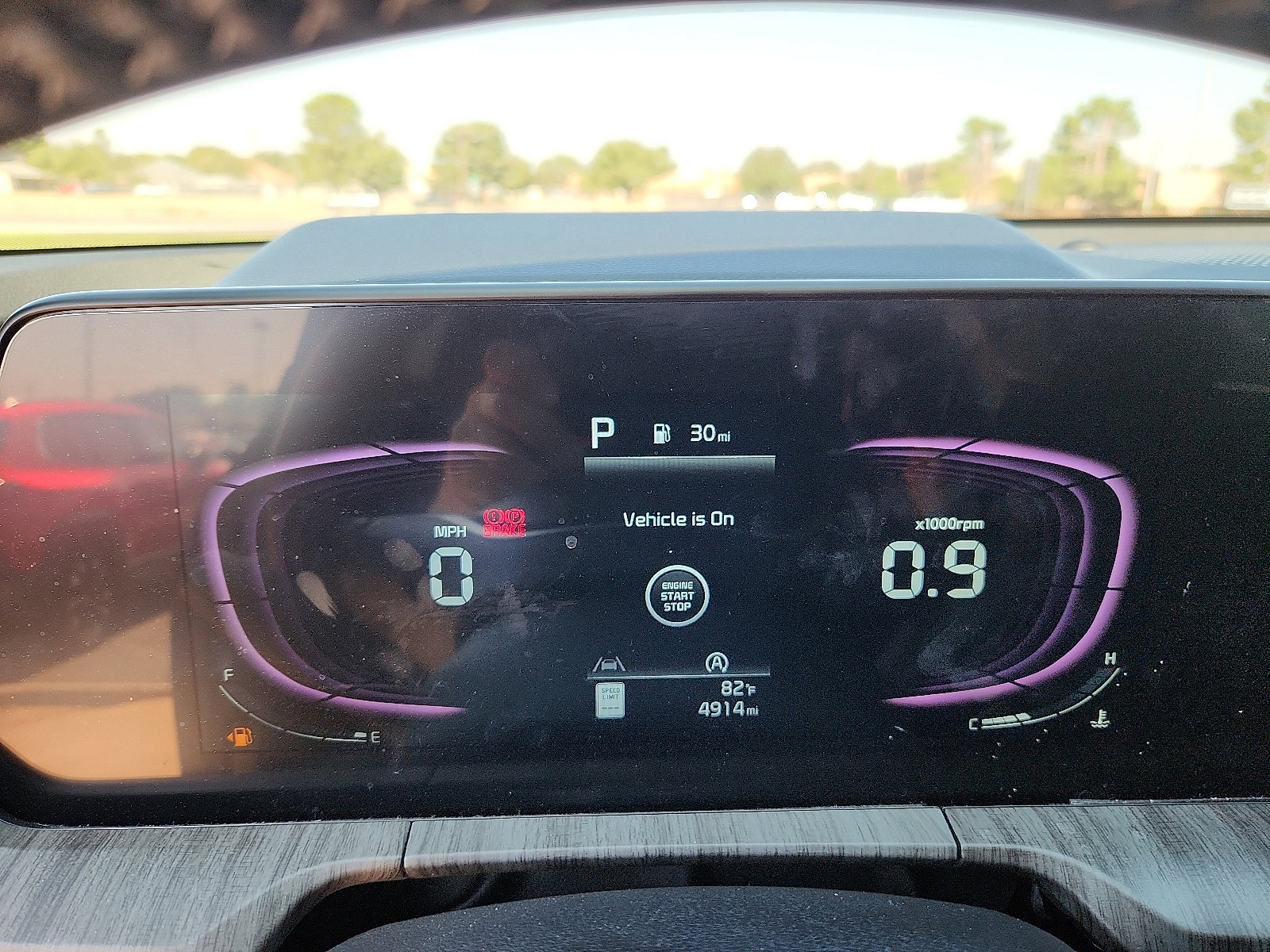 Used 2025 Kia Telluride EX w/ EX Captain's Chair Package image 17